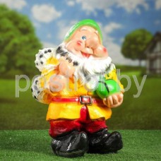 Садовая фигура Гном с мячом 180